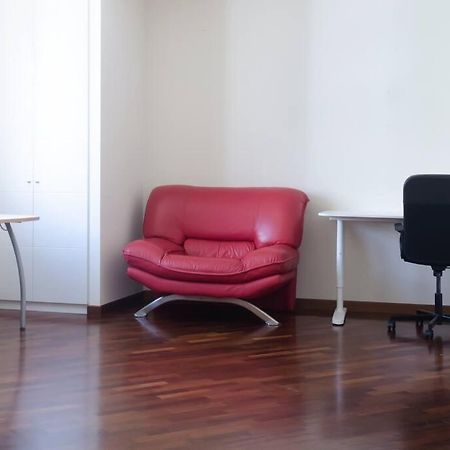 City Suite - Appartamento Spazioso Nel Centro Di Μπάρι Εξωτερικό φωτογραφία